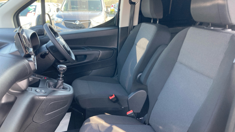 Vauxhall Combo Cargo Combo Xl Diesel 1.5 Turbo D 100ps Prime H1 Crew Van